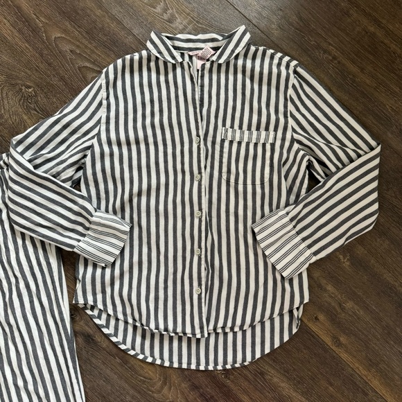 Women’s Victoria’s Secret Gray White Striped Flannel Pajamas Set Size S - Picture 4 of 11
